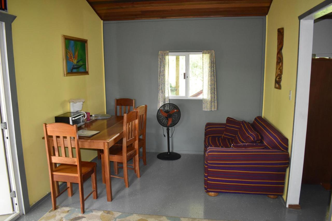 Hidden Haven Hostel Unitedville Kültér fotó